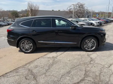 More photos of 2023 Acura MDX w/Advance Package at Acura of Overland Park, KS