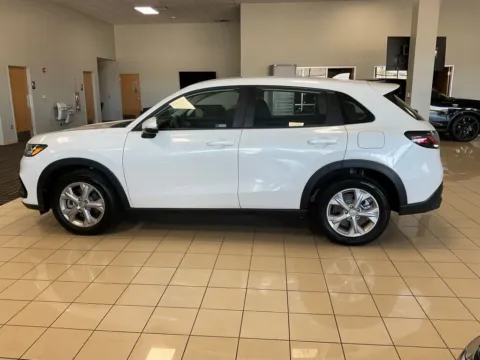 More photos of 2024 Honda HR-V LX at Acura of Overland Park, KS