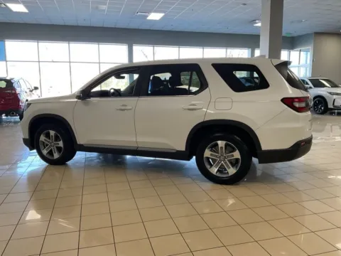 More photos of 2025 Honda Pilot EX-L at Acura of Overland Park, KS