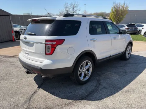 More photos of 2015 Ford Explorer Limited at Acura of Overland Park, KS