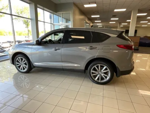 More photos of 2023 Acura RDX w/Technology Package at Acura of Overland Park, KS