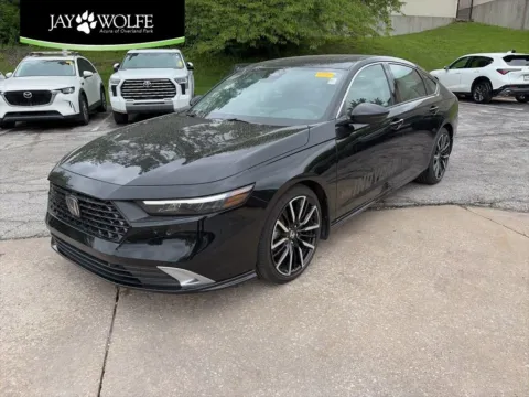 Black 2024 Honda Accord Hybrid Touring for sale in Overland Park, KS