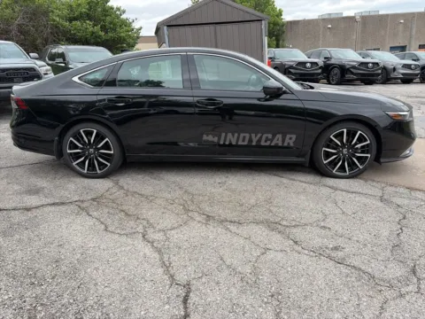 More photos of 2024 Honda Accord Hybrid Touring at Acura of Overland Park, KS