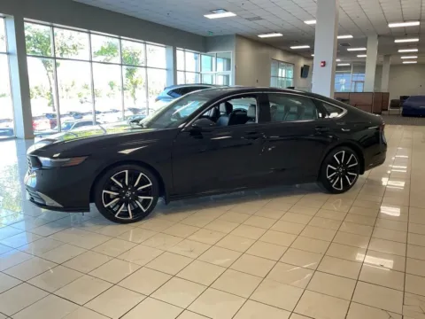 More photos of 2024 Honda Accord Hybrid Touring at Acura of Overland Park, KS