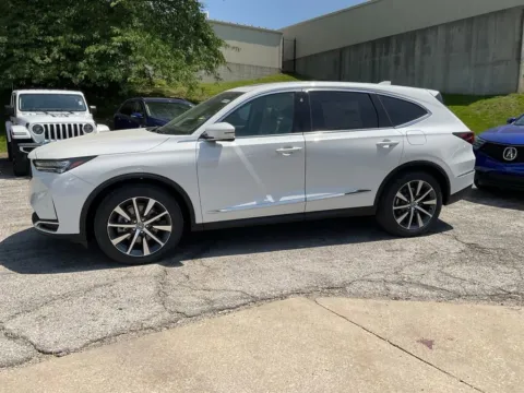 Photos of 2026 Acura MDX w/Technology Package for sale in Overland Park, KS at Acura of Overland Park
