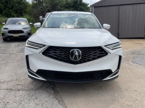 Photos of 2026 Acura MDX w/Technology Package for sale in Overland Park, KS at Acura of Overland Park