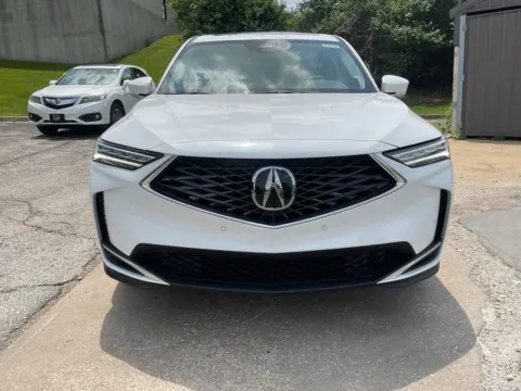 Photos of 2026 Acura MDX w/Technology Package for sale in Overland Park, KS at Acura of Overland Park