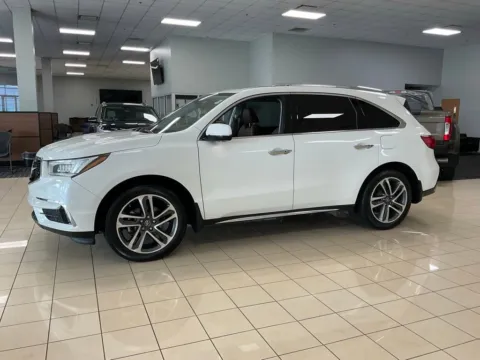 More photos of 2017 Acura MDX w/Advance Pkg at Acura of Overland Park, KS