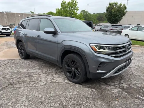 Another view of 2023 Volkswagen Atlas 3.6L V6 SE w/Technology for sale in Overland Park, KS at Acura of Overland Park