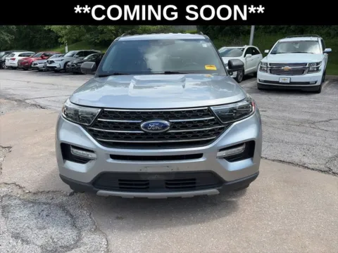 Photos of 2020 Ford Explorer XLT for sale in Overland Park, KS at Acura of Overland Park