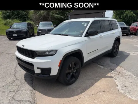 White 2023 Jeep Grand Cherokee L Altitude for sale in Overland Park, KS