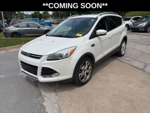White 2013 Ford Escape Titanium for sale in Overland Park, KS