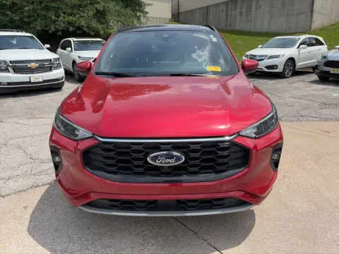 Photos of 2023 Ford Escape ST-Line Select for sale in Overland Park, KS at Acura of Overland Park