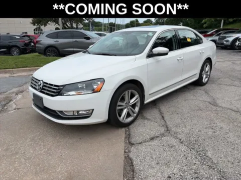 White 2014 Volkswagen Passat TDI SEL Premium for sale in Overland Park, KS