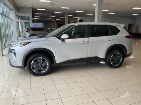 More photos of 2024 Nissan Rogue SV at Acura of Overland Park, KS