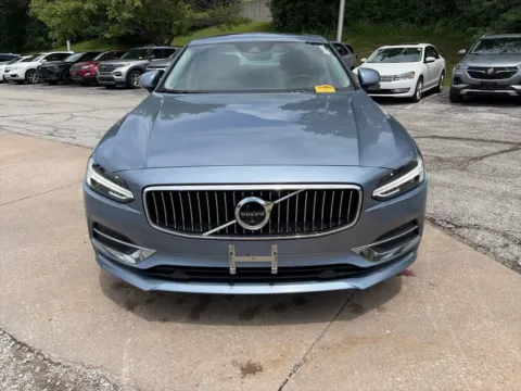 Photos of 2018 Volvo S90 Inscription for sale in Overland Park, KS at Acura of Overland Park
