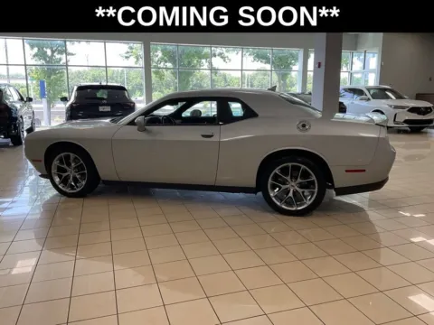 More photos of 2020 Dodge Challenger SXT at Acura of Overland Park, KS