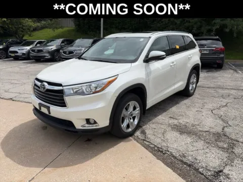 White 2016 Toyota Highlander Limited for sale in Overland Park, KS