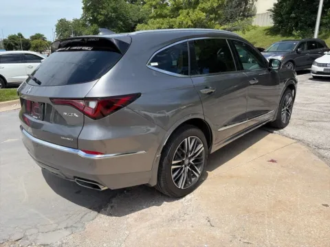More photos of 2026 Acura MDX w/Advance Package at Acura of Overland Park, KS