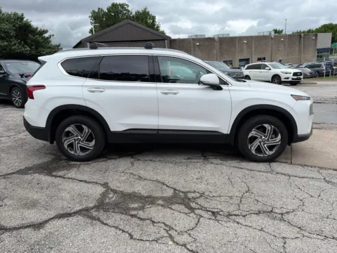 More photos of 2023 Hyundai Santa Fe SEL at Acura of Overland Park, KS