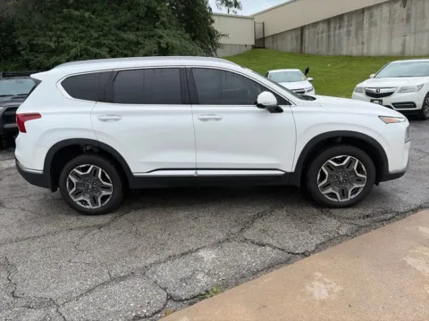 More photos of 2023 Hyundai Santa Fe Limited at Acura of Overland Park, KS