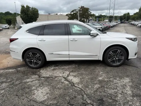 More photos of 2026 Acura MDX w/Advance Package at Acura of Overland Park, KS