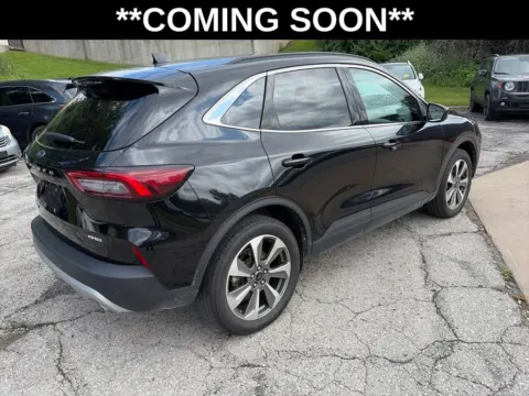 More photos of 2025 Ford Escape Platinum at Acura of Overland Park, KS