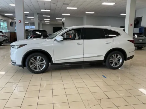 More photos of 2026 Acura MDX at Acura of Overland Park, KS