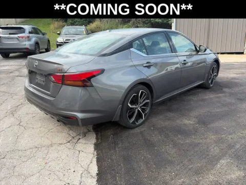 More photos of 2024 Nissan Altima 2.5 SR at Acura of Overland Park, KS