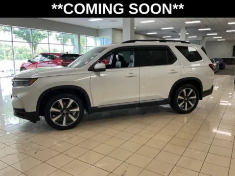More photos of 2023 Honda Pilot Elite at Acura of Overland Park, KS