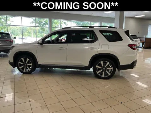 More photos of 2023 Honda Pilot Elite at Acura of Overland Park, KS