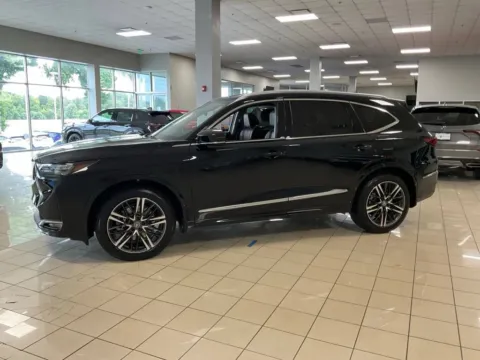 More photos of 2025 Acura MDX w/Advance Package at Acura of Overland Park, KS