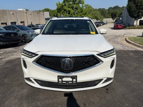 Photos of 2022 Acura MDX w/Advance Package for sale in Overland Park, KS at Acura of Overland Park