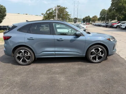 More photos of 2023 Ford Escape ST-Line Select at Acura of Overland Park, KS