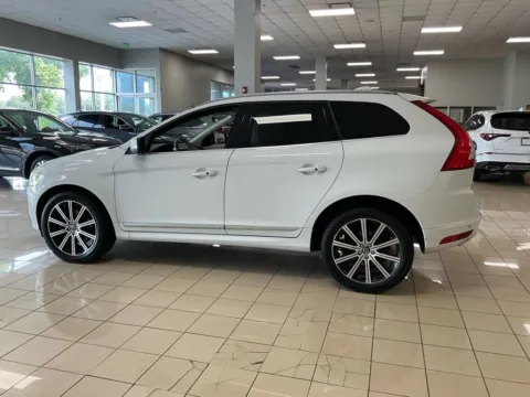 More photos of 2015 Volvo XC60 T5 Drive-E Premier at Acura of Overland Park, KS
