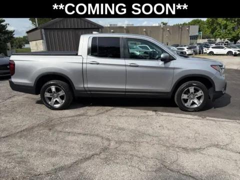 More photos of 2024 Honda Ridgeline RTL at Acura of Overland Park, KS