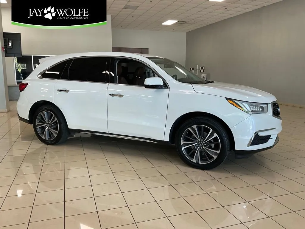 White 2019 Acura MDX w/Technology Pkg for sale in Overland Park, KS