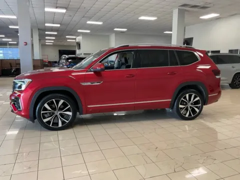 Another view of 2025 Volkswagen Atlas 2.0T SEL Premium R-Line for sale in Overland Park, KS at Acura of Overland Park