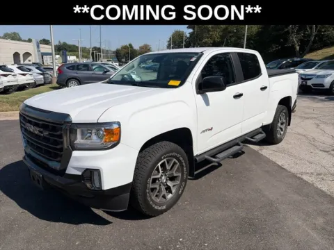 White 2021 GMC Canyon 4WD AT4 w/Leather for sale in Overland Park, KS