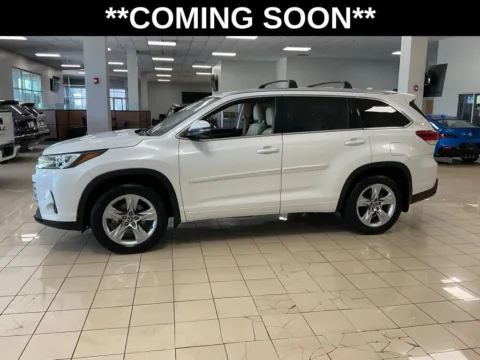 More photos of 2019 Toyota Highlander Limited at Acura of Overland Park, KS