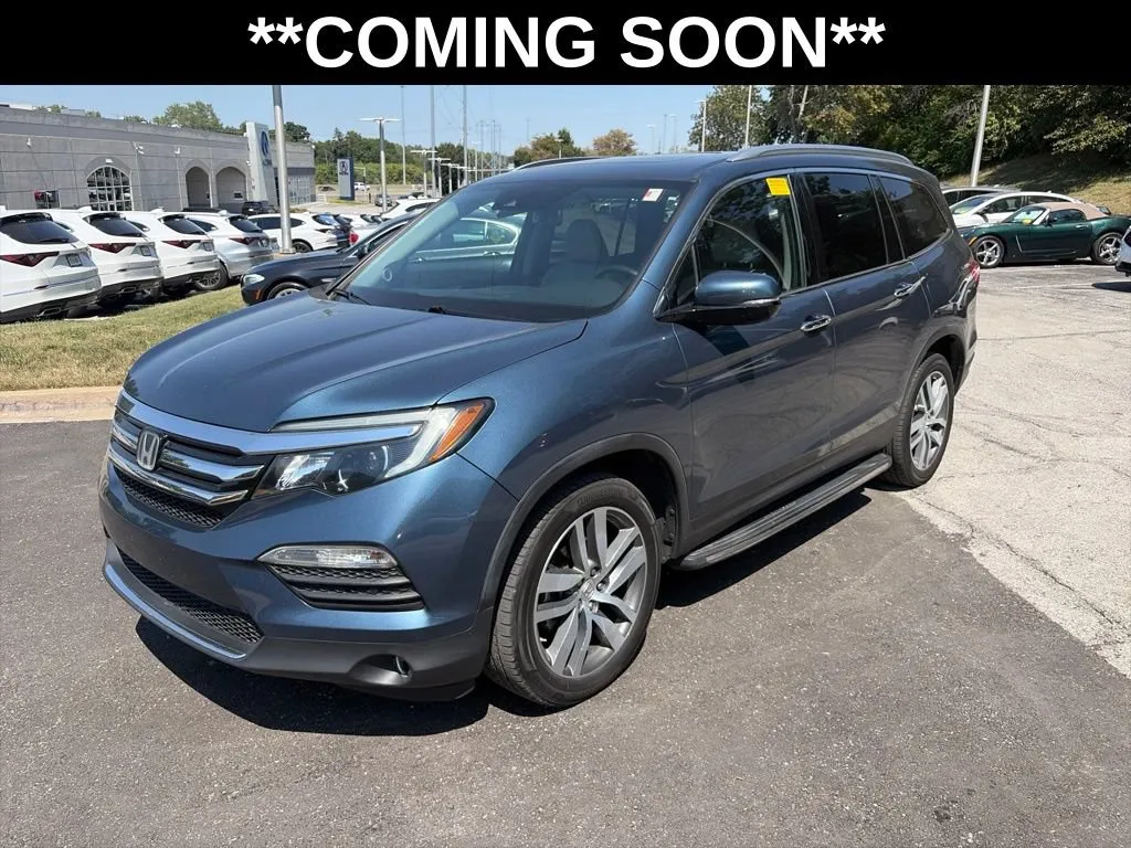 Blue 2016 Honda Pilot Touring for sale in Overland Park, KS