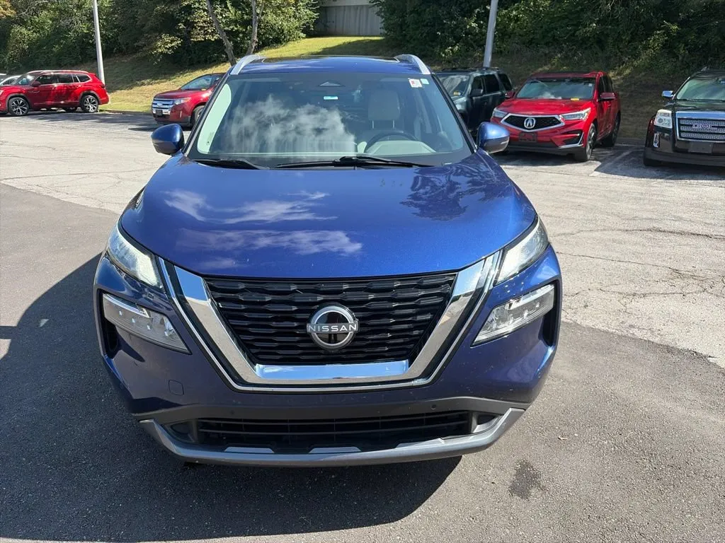 Used 2023 Nissan Rogue SL with VIN 5N1BT3CB5PC754904 for sale in Kansas City