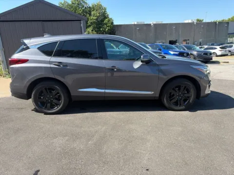 More photos of 2019 Acura RDX w/Advance Pkg at Acura of Overland Park, KS