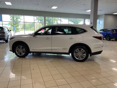 More photos of 2026 Acura MDX at Acura of Overland Park, KS