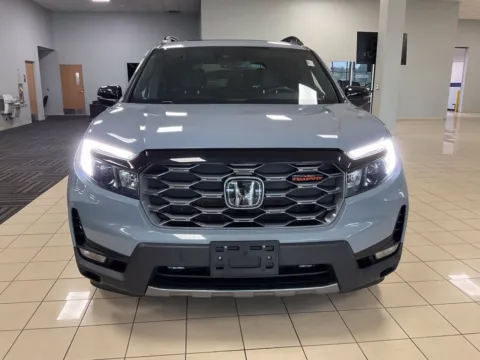 Photos of 2022 Honda Passport TrailSport for sale in Overland Park, KS at Acura of Overland Park
