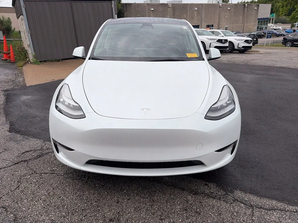 Used 2022 Tesla Model Y Long Range with VIN 7SAYGDEE7NF437290 for sale in Kansas City