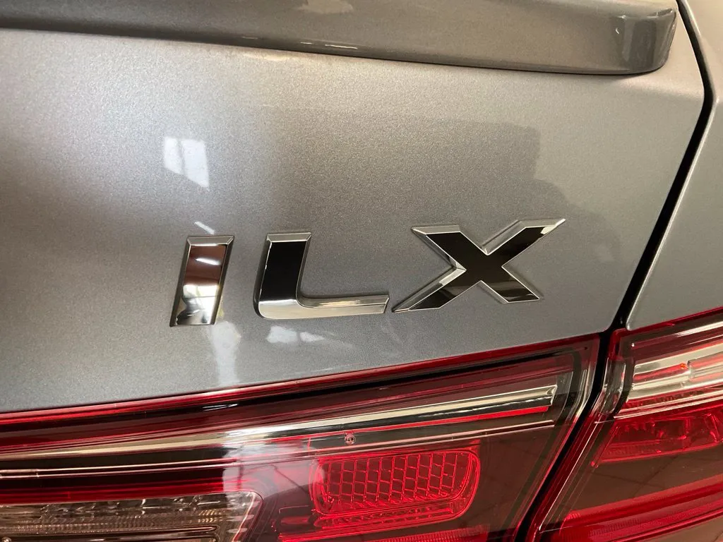 2016 Acura ILX Technology Plus - Photo 23