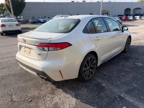 More photos of 2020 Toyota Corolla SE at Acura of Overland Park, KS