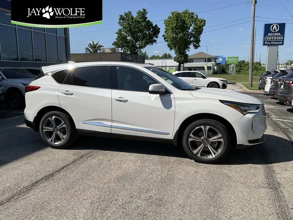 White 2025 Acura RDX w/Technology Package for sale in Overland Park, KS