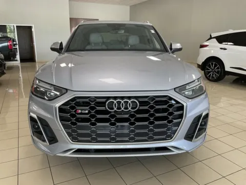 Photos of 2022 Audi SQ5 Premium Plus for sale in Overland Park, KS at Acura of Overland Park